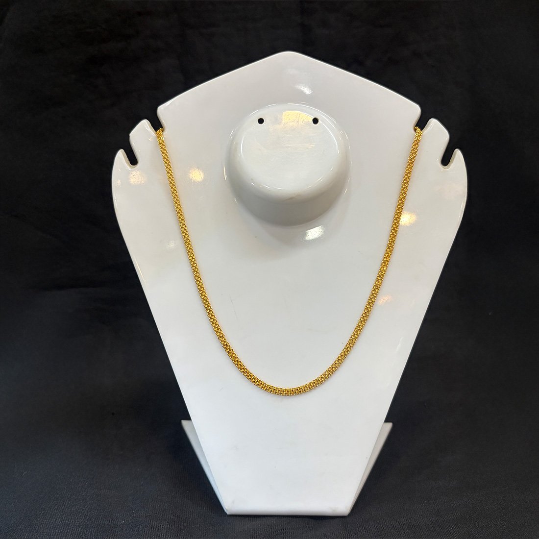 Elegant Gold Chain Design 2